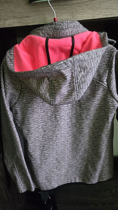 Sprzedam damska kurtkę softshell