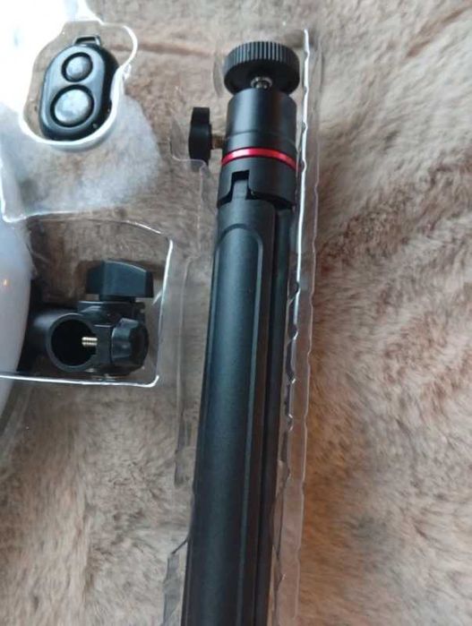 Lampa pierścieniowa plus statyw
Lampa pierścieniowa plus statyw