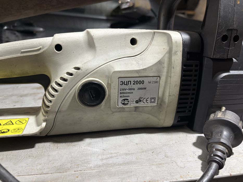 Цепна єлектропилка у доброму стані