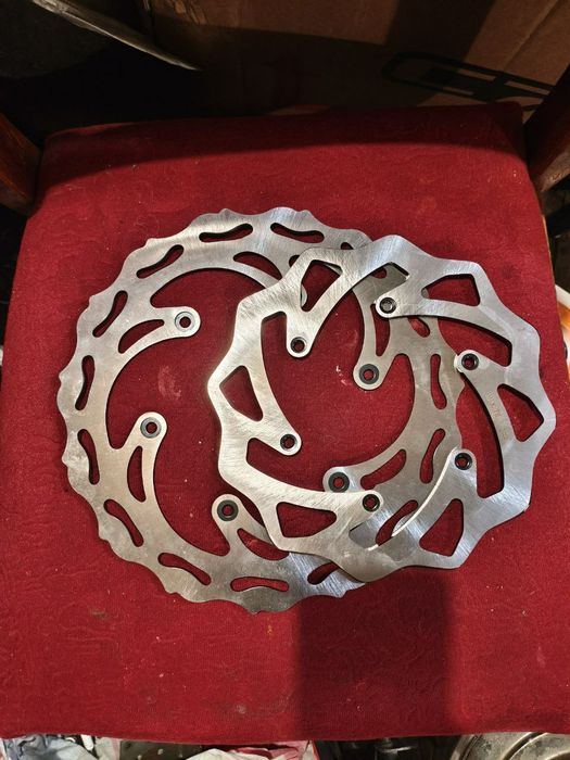 Тормозные диски для мотоцикла 260/220 мм. KTM, Husqvarna, Geon, Kovi