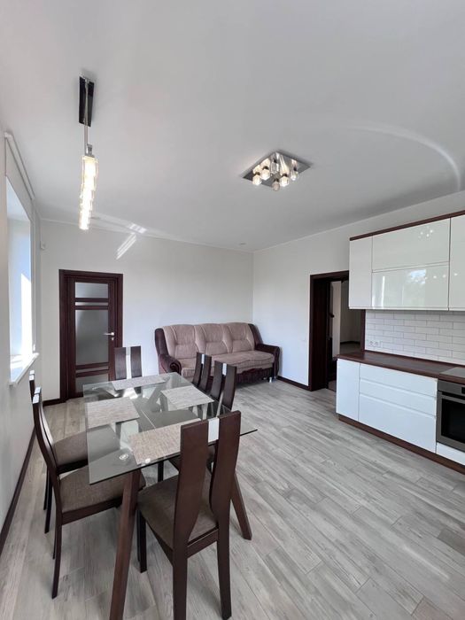 Продам будинок, Район (1 АВ ), без комісії для покупця!!!