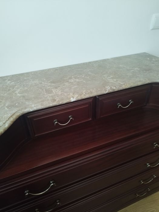 Cómoda + mesa de cabeceira antiga