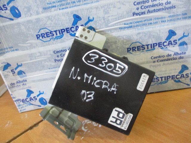Botão / interruptor electromecânico / relé NISSAN Micra III (K12)