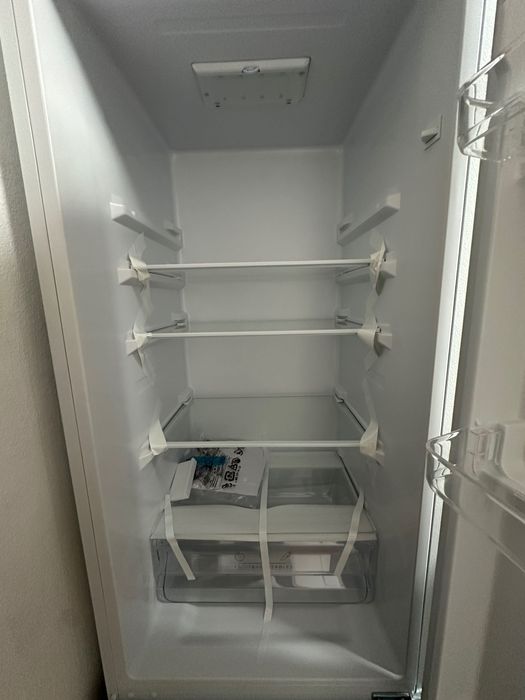 Frigorífico novo