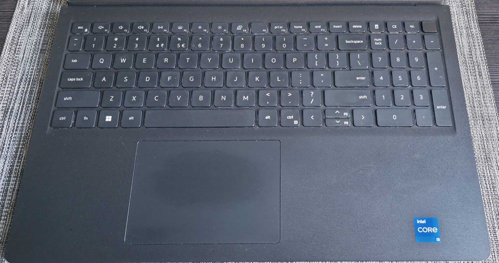 Dell Vostro 3510 i5-1135G7 16GB RAM DDR4 SSD NVMe 512GB Windows 11 Pro