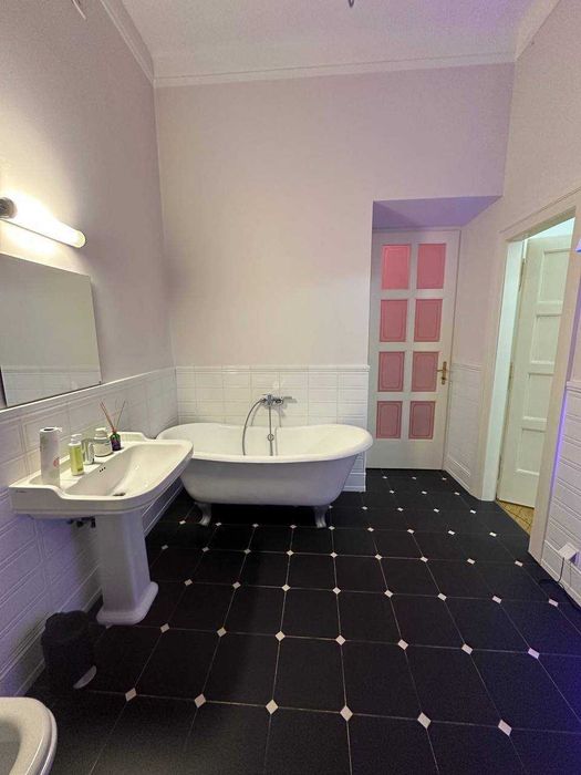 вул. Стецька-Саксаганського. Центр Львова. Світло НЕ вимикають. Оренда