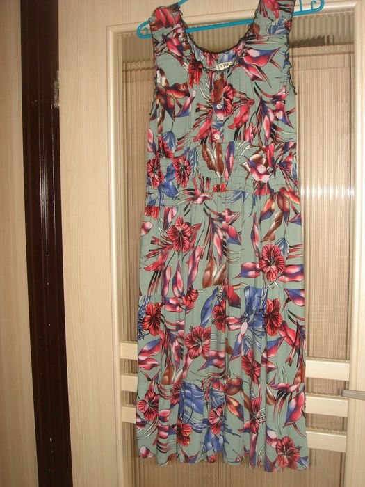 kwiecista sukienka letnia