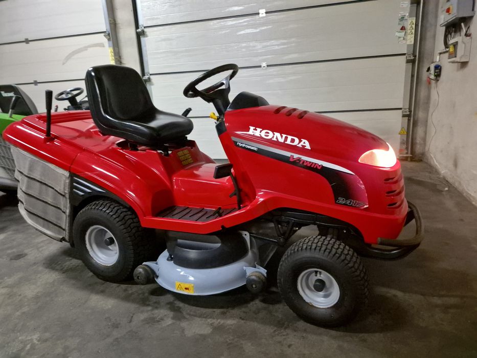 Kosiarka traktorek Honda HF 2417