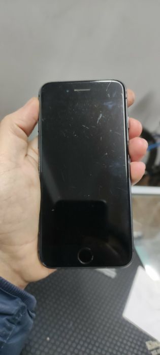 Айфон 8 ,Память 64 Гб. Батарея 100%