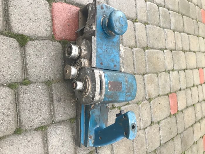 Електрорубанок  .