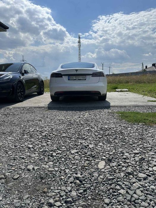 Tesla Model S 2020