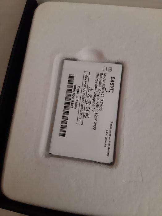Telemóvel Easy5 GMS+Bateria+Carregador+Auscultadores