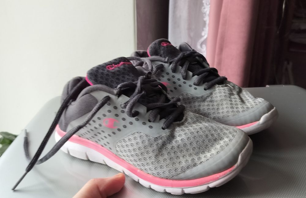 Кросівки champion