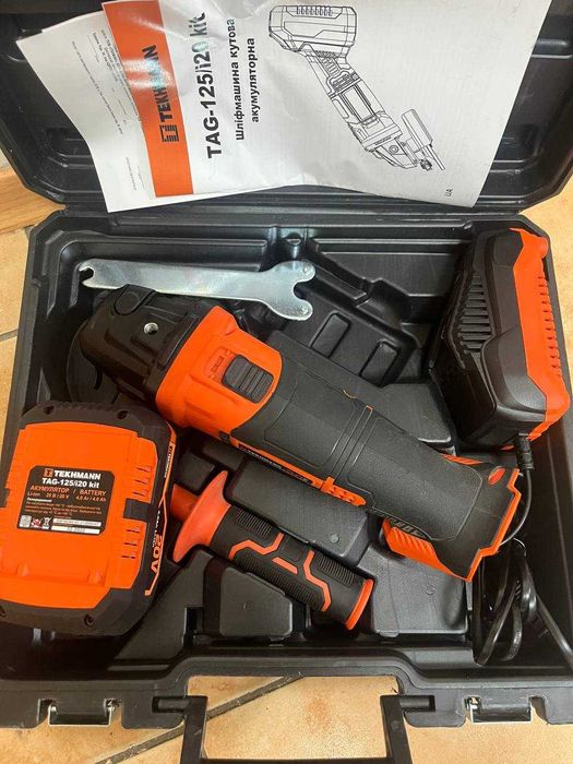 Шліфувальна машина (болгарка) TEKHMANN TAG- 125 i20 kit