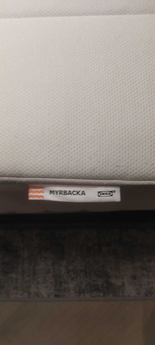 Łóżko plus materac IKEA 90x200 – Super stan