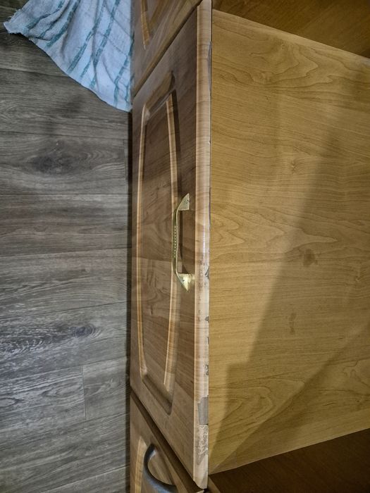 Продам шафу, в гарному стані.