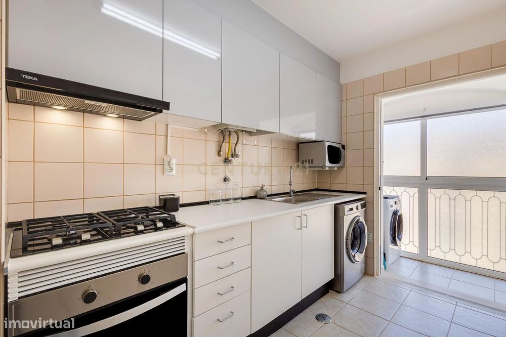 Apartamento T4 em Portimão