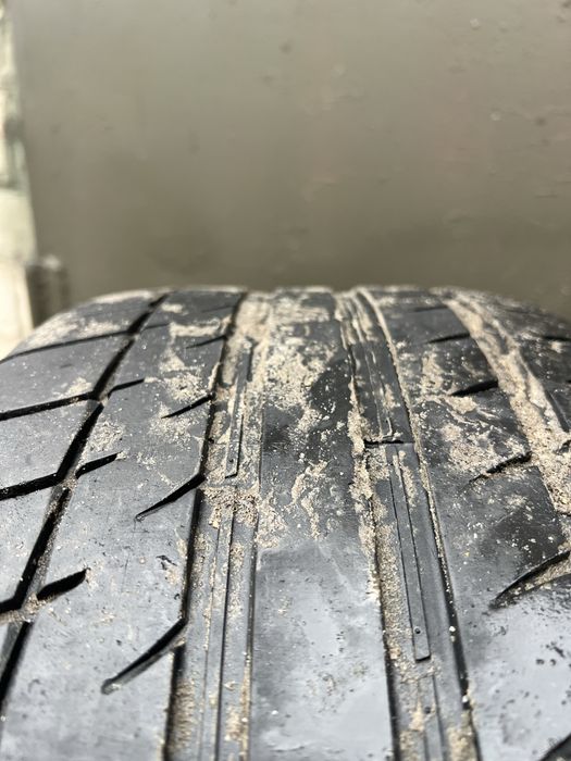 Летняя резина шины Triangle 265/35/R18 пара в отличном состоянии