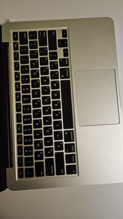 Macbook Pro a1502 (i5-5257u》16RAM》120SSD)