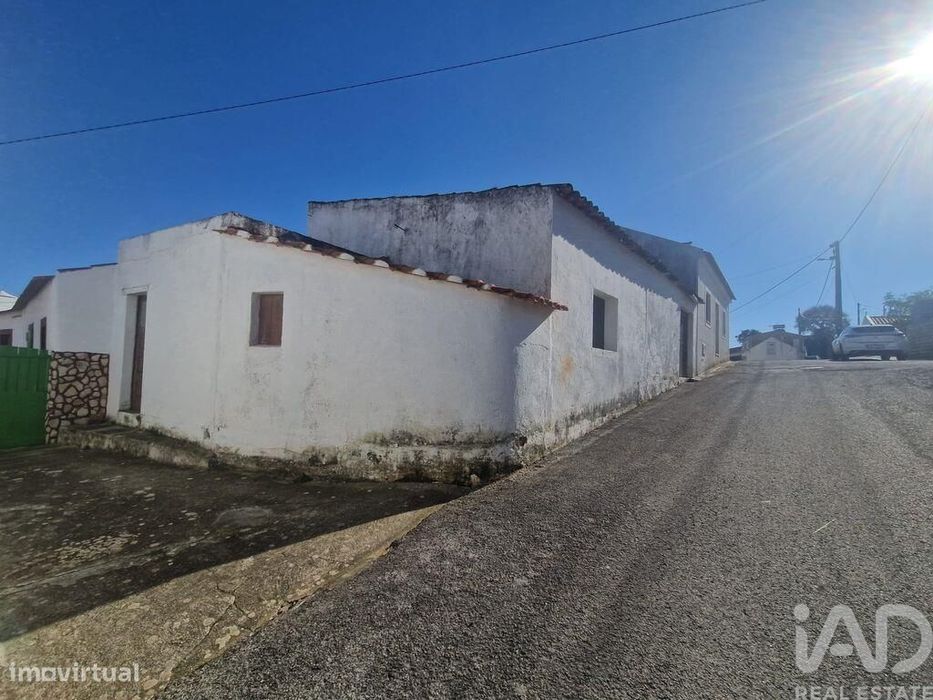 Casa / Villa T2 em Lamas e Cercal de 68,00 m2