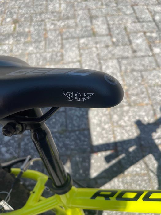 Bicicleta INFANTIL - Ótimo estado