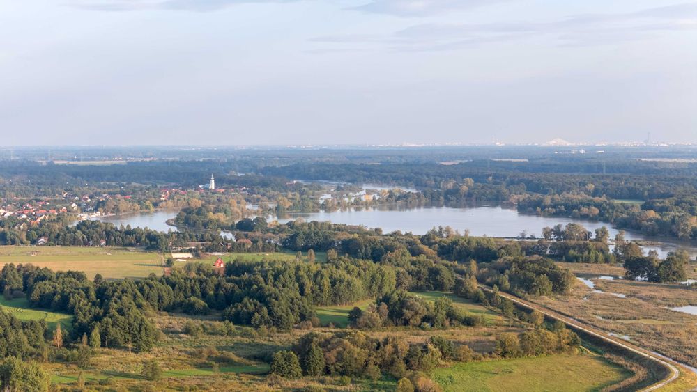Usługi dronem - termowizja, inspekcje PV, zdjęcia 360, szkody, dokumentacja, orto