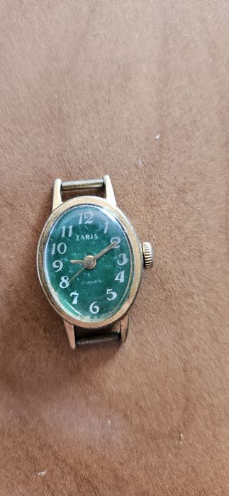 Pozłacany zegarek Zaria AU 10, mechanizm niesprawny