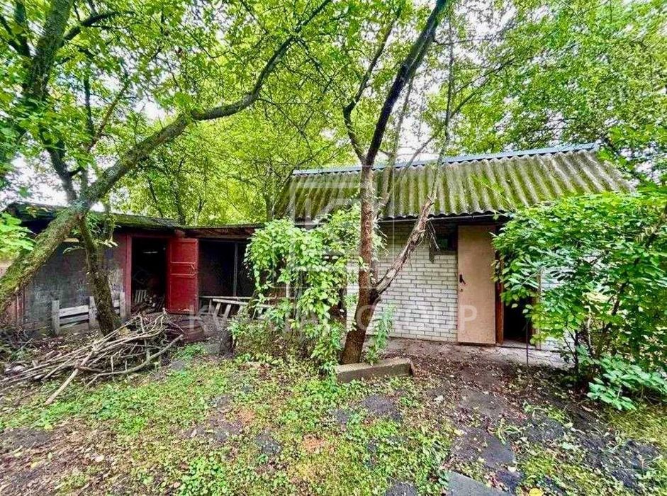 Чудова дача під ремонт в затишному місці