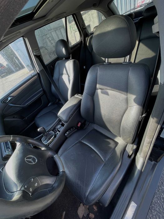 Mercedes-Benz C270 de 2005 para peças