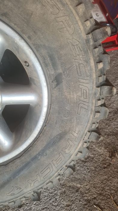 Jantes e peneus 285/75r16