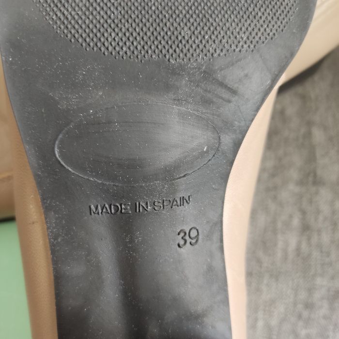 Hiszpańskie buty skórzane damskie 39