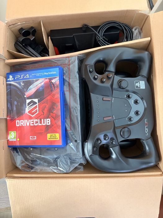 Volante Pace Wheel  Venom + Driveclub PS4