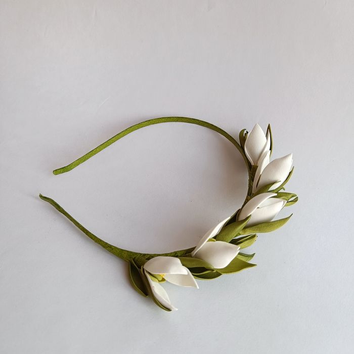 Обруч з квітами на свято весни,фотосесію.Обруч весна.