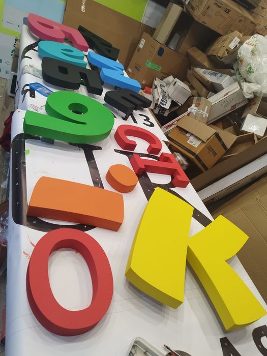 Букви з пінопласту виготовлення на ЧПУ станку. Логотипи, Вивіски Банер