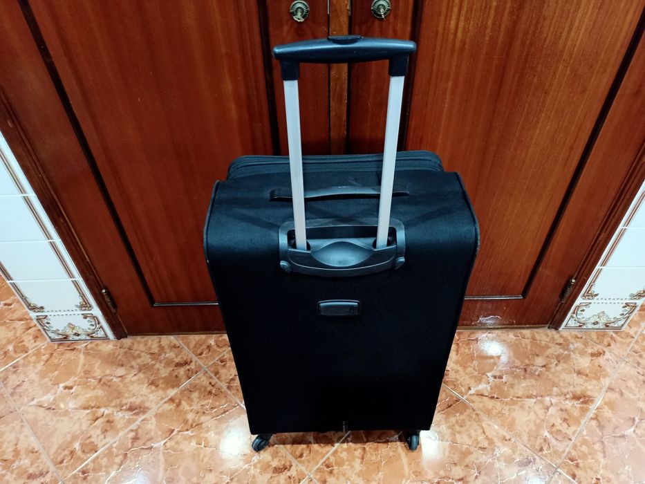 Mala malas de porão até 23 kg viagem casa quarto apartamento vivenda.