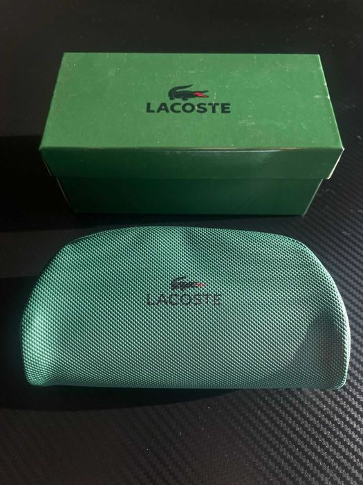 Óculos Lacoste Pretos