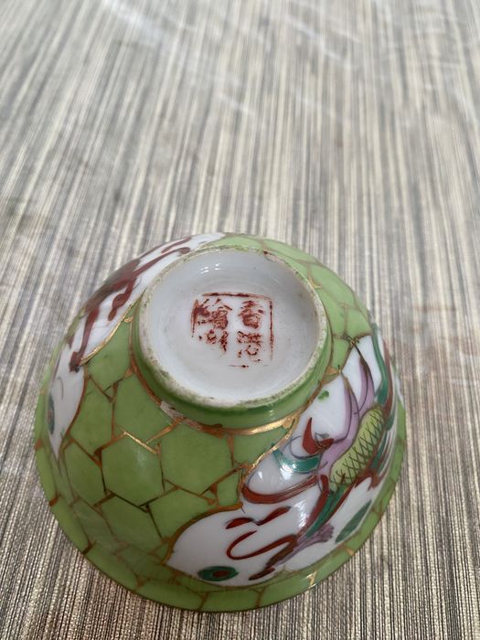 Taça de porcelana chines antigo