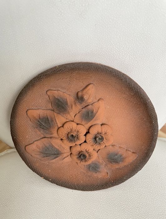 Декоративні блюдця на стіну