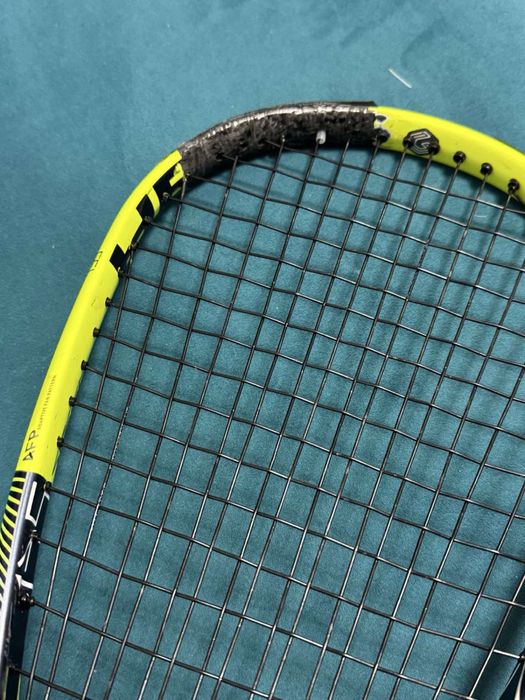 Продам ракетку для сквоша