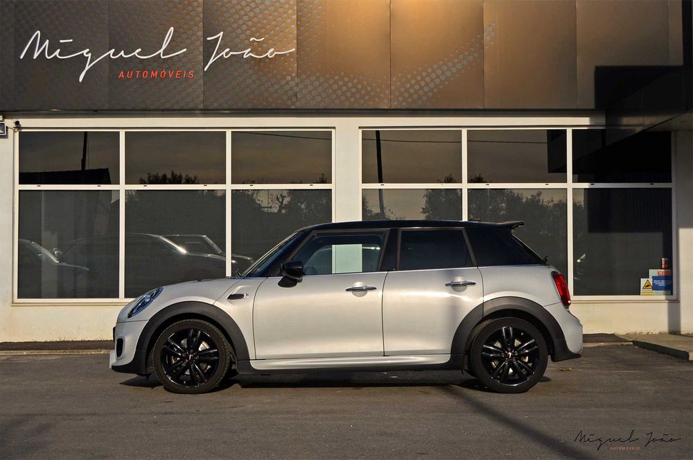 Mini Cooper 5 Portas 1.5 JCW Nacional