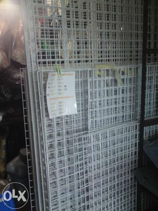 Торговое оборудование -Сетки,рамы на ногах 2*1,сетчатые стенды