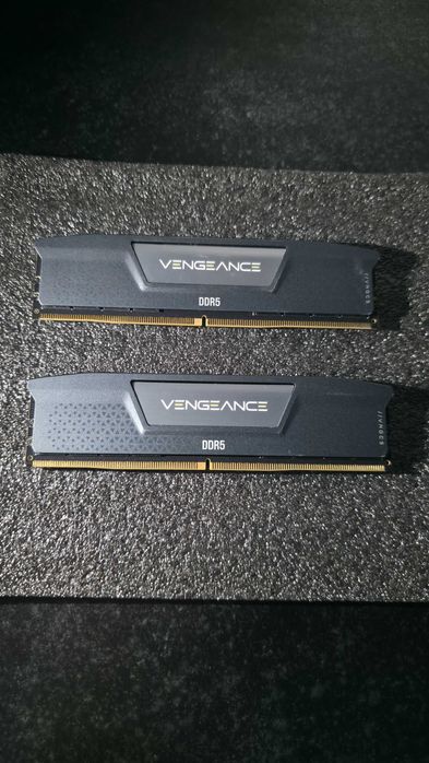 Corsair Vengeance 2x32GB DDR5