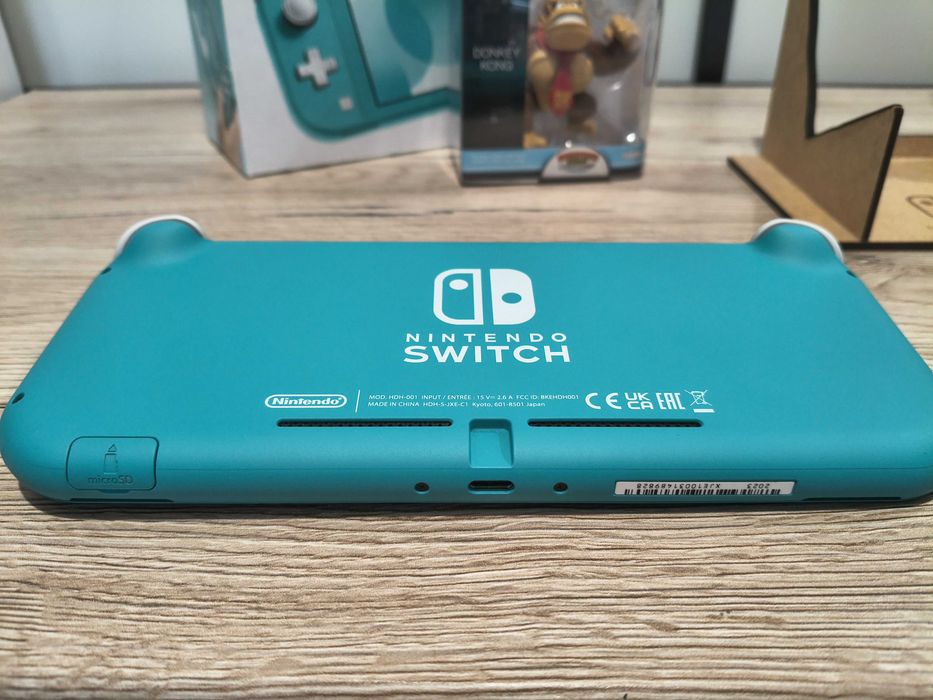 Nintendo Switch Lite, stan idealny, zestaw
