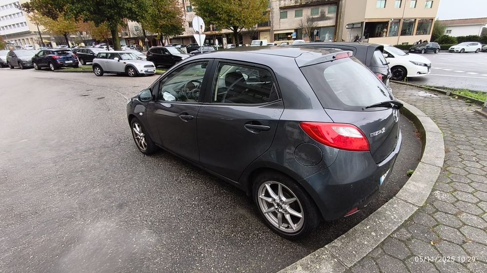 Mazda 2  MZR  GPL