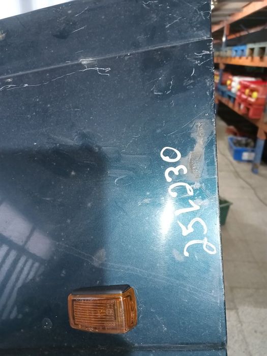 Guarda Lamas Volvo 960 ESQUERDO  Verde Escuro