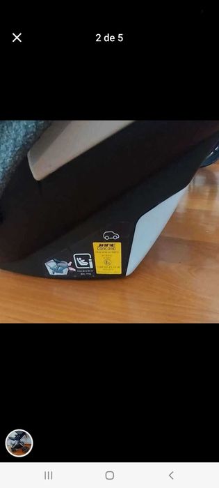 Carrinho desportivo e ovo bébé