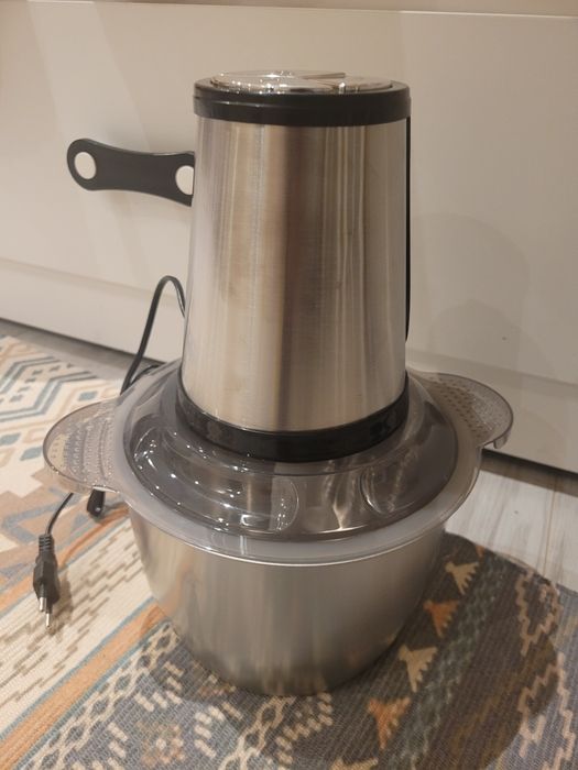 Robot kuchenny  malakser