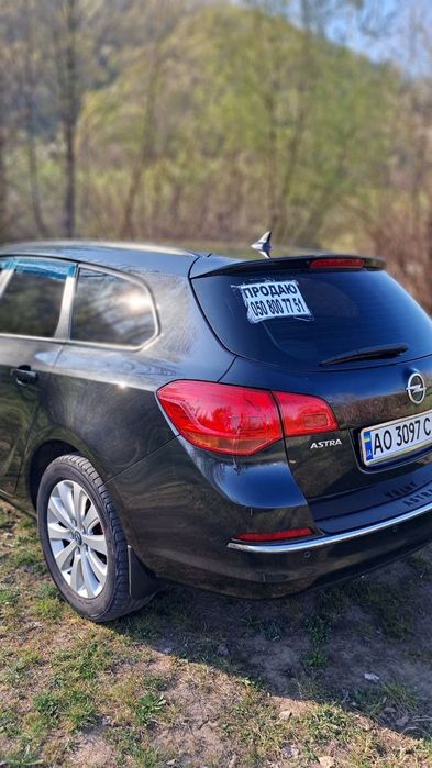 Opel Astra J Sports Tourer 1.7 CDTI