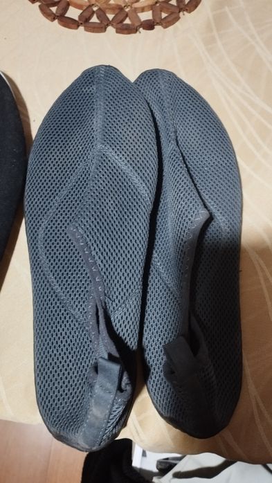 Sapatilhas ginástica e sapatos protetores água 43