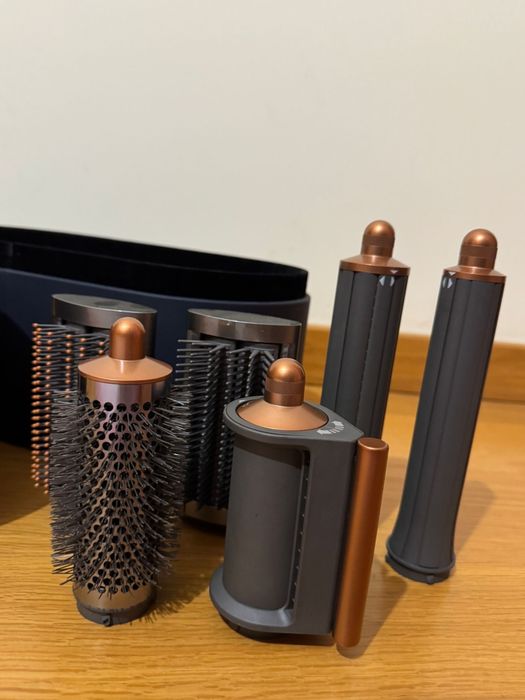 Airwrap Dyson - como novo